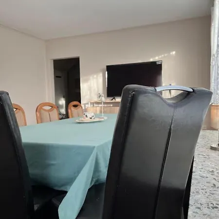 Ferienhaus Geräumiges Haus Mit Viel Platz